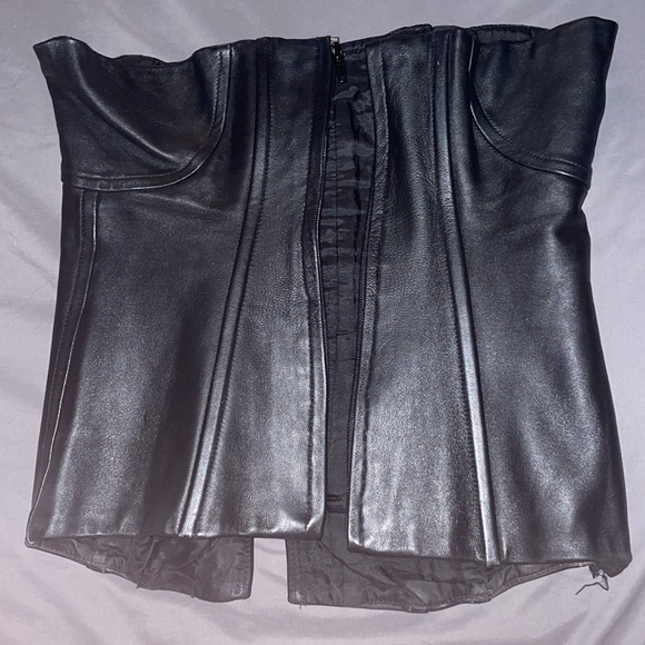 Vintage leather corset - Bought in Greece - Picture 3 of 4